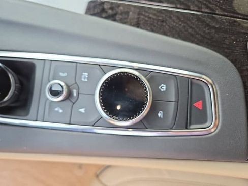 Used 2023 Cadillac Escalade ESV Premium Luxury AWD/4WD image 33