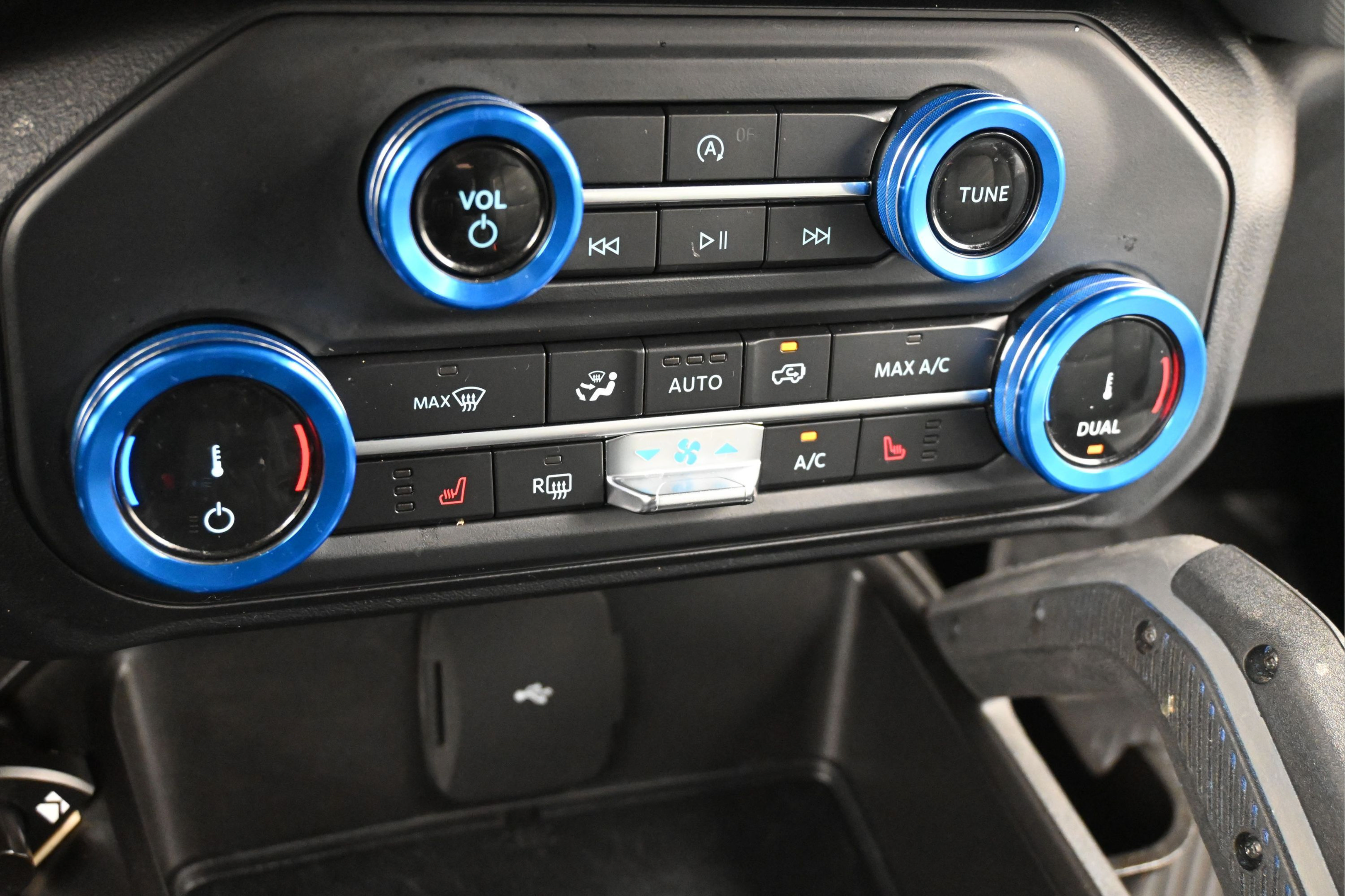 Used 2022 Ford Bronco Big Bend w/ Sasquatch Package AWD/4WD image 19