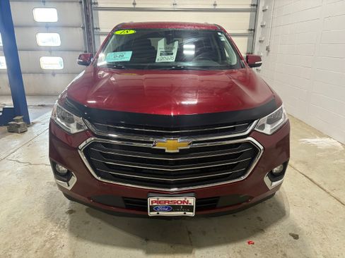Used 2018 Chevrolet Traverse Premier image 2