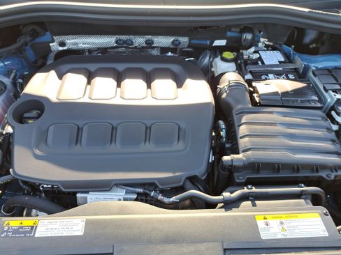 New 2026 Volkswagen Tiguan SE R-Line image 28