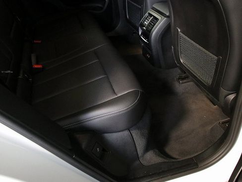 Used 2024 BMW X3 xDrive30i image 32