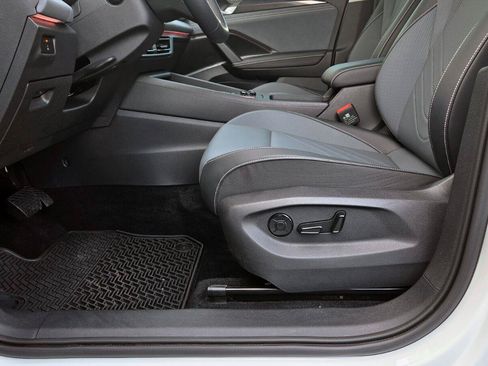Certified 2026 Volkswagen Tiguan SE AWD/4WD image 27