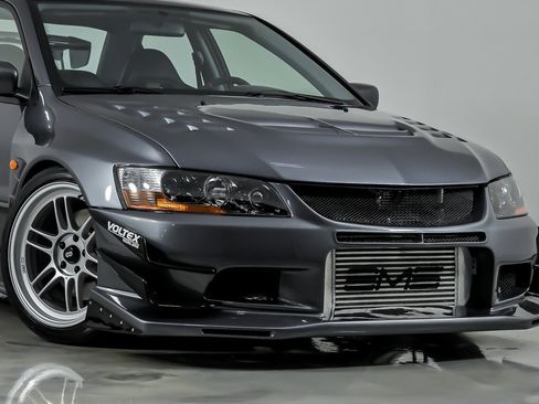 Used 2006 Mitsubishi Lancer Evolution MR AWD/4WD image 3