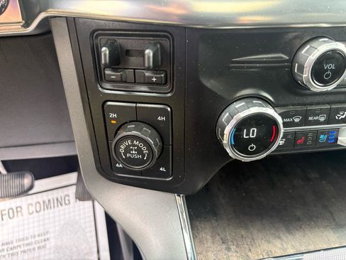 Used 2021 Ford F150 Lariat w/ Equipment Group 502A High AWD/4WD image 28