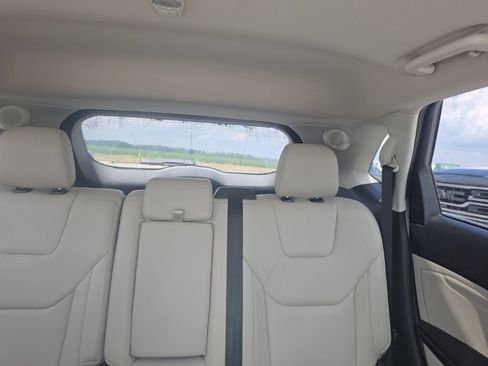 Used 2019 Ford Edge Titanium w/ Cold Weather Package AWD/4WD image 13