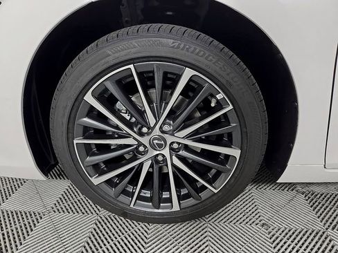 New 2025 Lexus ES 350 350 image 9