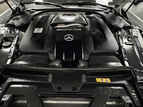 Used 2025 Mercedes-Benz SL 55 AMG 4MATIC image 36