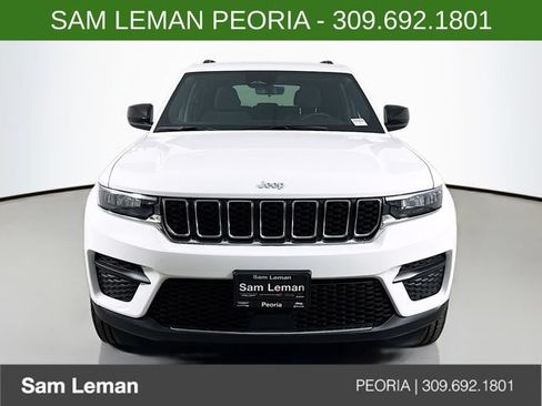 New 2025 Jeep Grand Cherokee Laredo AWD/4WD image 2