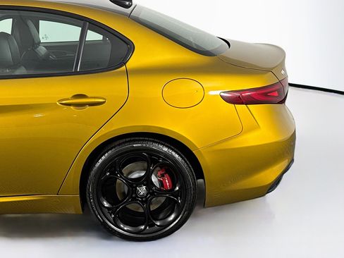 Used 2022 Alfa Romeo Giulia Veloce image 46