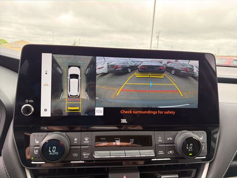 Used 2024 Toyota Grand Highlander AWD Hybrid image 20