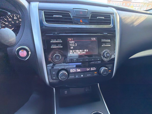 Used 2015 Nissan Altima 2.5 SV w/ Convenience Package FWD image 9