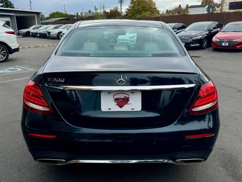 Used 2017 Mercedes-Benz E 300 image 6