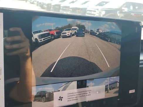 Used 2022 Tesla Model S Plaid AWD/4WD image 21