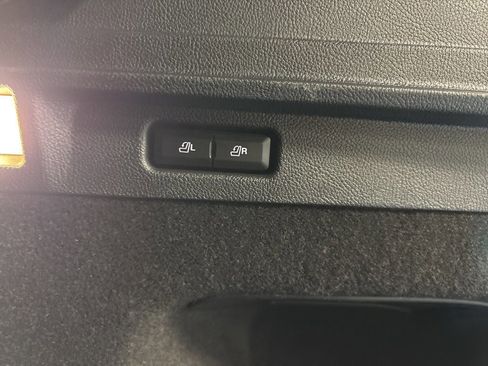 Used 2024 Lincoln Corsair Grand Touring w/ Equipment Group 301A image 9