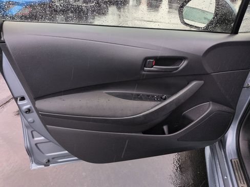 Used 2025 Toyota Corolla LE image 10