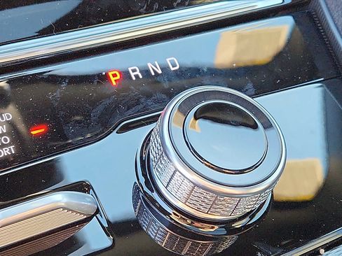 New 2025 Jeep Grand Cherokee Limited image 11