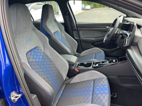 Certified 2025 Volkswagen Golf R Black Edition AWD/4WD image 23