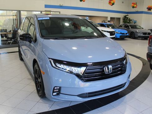 Certified 2023 Honda Odyssey Sport image 65