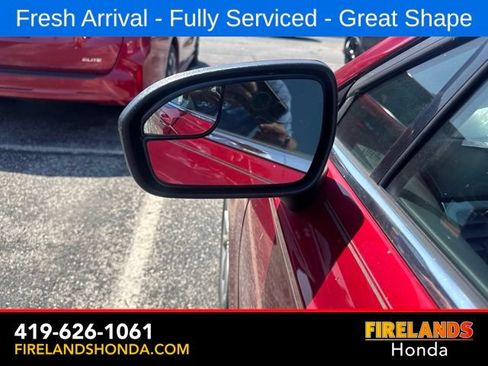 Used 2017 Ford Fusion SE w/ Fusion SE Technology Package FWD image 14