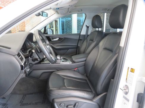Used 2019 Audi Q7 3.0T Premium Plus image 15
