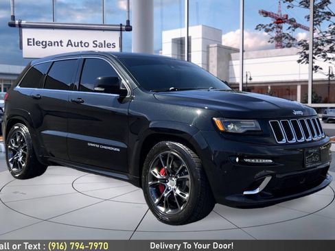 Used 2015 Jeep Grand Cherokee SRT w/ Luxury Group II AWD/4WD image 3