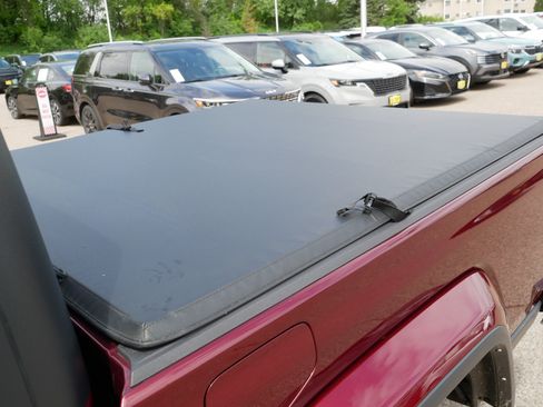 Used 2021 Jeep Gladiator Sport AWD/4WD image 35
