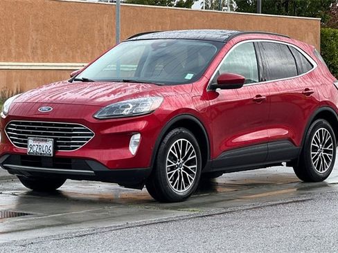 Used 2022 Ford Escape Titanium w/ Titanium Premium Package image 8