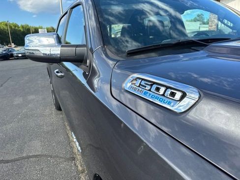 Used 2023 RAM 1500 Laramie AWD/4WD image 10