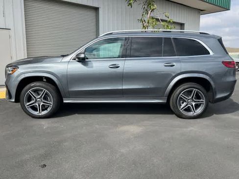 New 2025 Mercedes-Benz GLS 450 4MATIC image 2