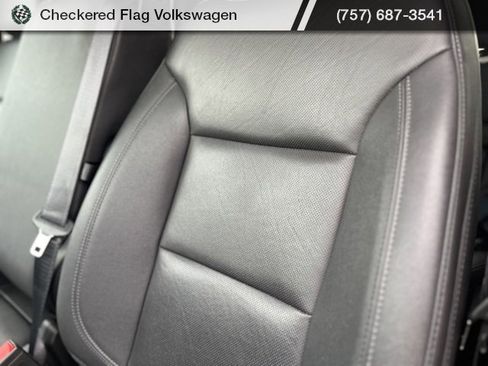 Used 2025 GMC Sierra 1500 SLT image 21