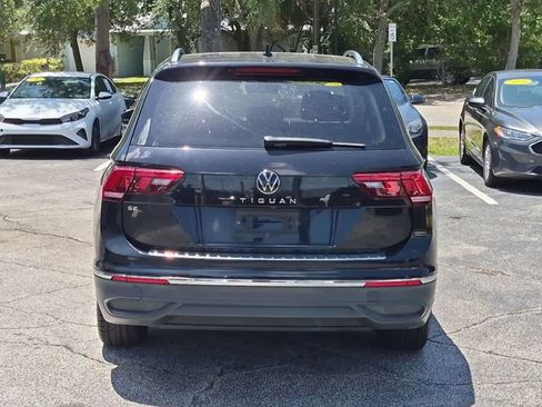 Used 2022 Volkswagen Tiguan SE FWD image 6