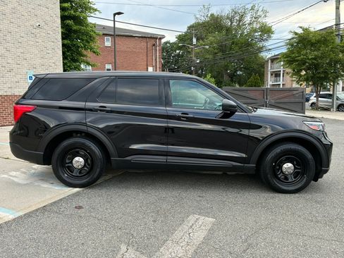 Used 2021 Ford Explorer 4WD Police Interceptor image 5