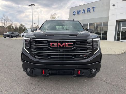 Used 2025 GMC Sierra 1500 AT4 AWD/4WD image 9