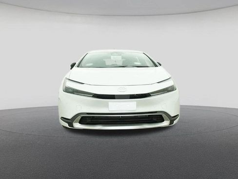 New 2026 Toyota Prius SE image 31