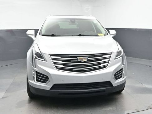 Used 2019 Cadillac XT5 Luxury FWD image 2
