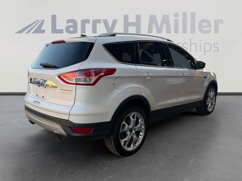 Used 2014 Ford Escape Titanium w/ Equipment Group 401A FWD image 5