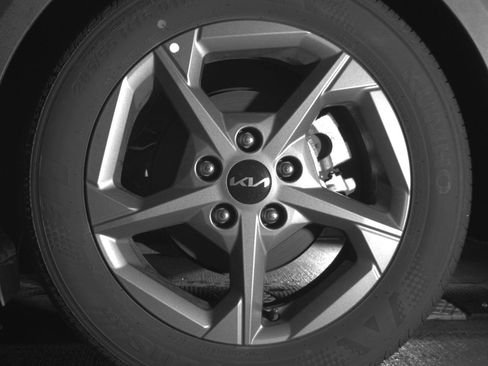 Used 2025 Kia K4 LXS image 14