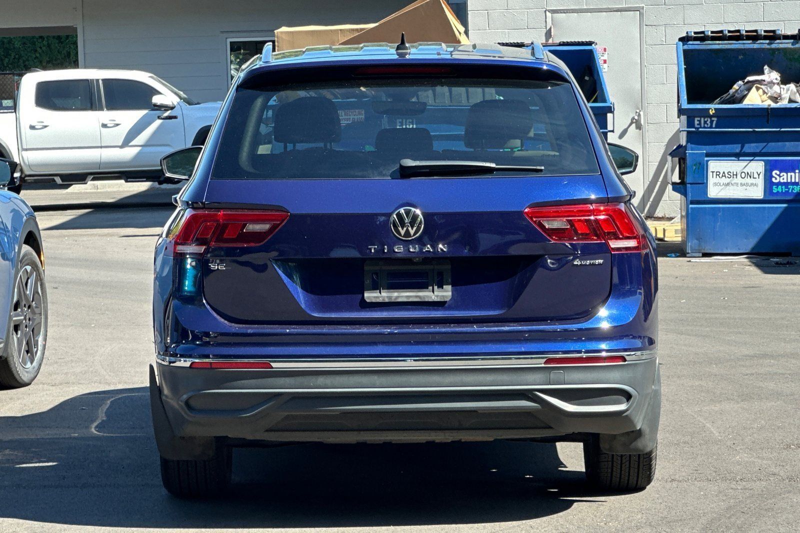 Used 2023 Volkswagen Tiguan SE AWD/4WD image 5