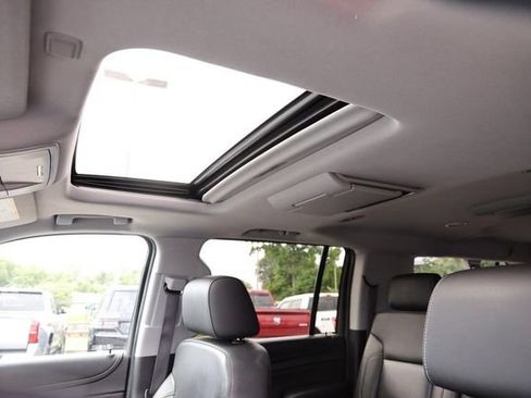 Used 2016 Chevrolet Suburban LTZ AWD/4WD image 9