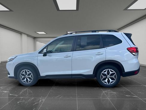 Certified 2024 Subaru Forester Premium AWD/4WD image 11