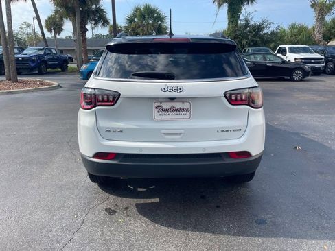 Used 2025 Jeep Compass Limited AWD/4WD image 4