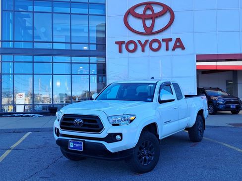 Used 2021 Toyota Tacoma SR5 image 1