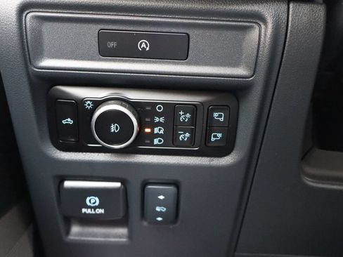 Used 2025 Ford F150 Lariat AWD/4WD image 32