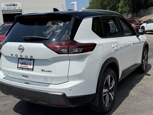 Used 2024 Nissan Rogue SL w/ SL Premium Package AWD/4WD image 26