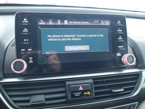 Used 2018 Honda Accord Touring image 22