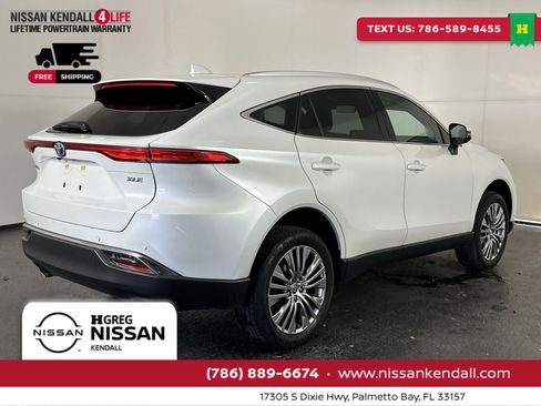 Used 2023 Toyota Venza Limited image 11
