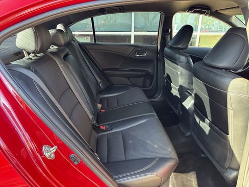 Used 2016 Honda Accord Sport image 12