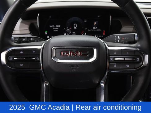 Used 2025 GMC Acadia Elevation w/ Elevation Premium Package FWD image 12