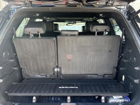 Used 2023 Toyota Sequoia Platinum image 34