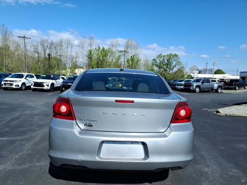 Used 2014 Dodge Avenger SE FWD image 6